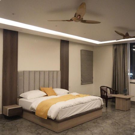 Hotel Harry Rishikesh Exterior photo